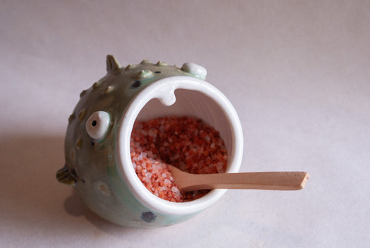 Pufferfish Saltpot with spoon (speckled gree)